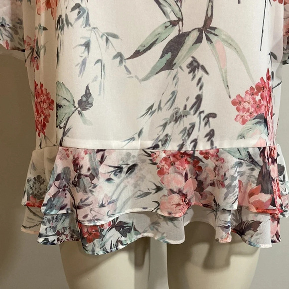 Adrienne Vittadini Floral Short Sleeve Blouse M - Picture 3 of 15